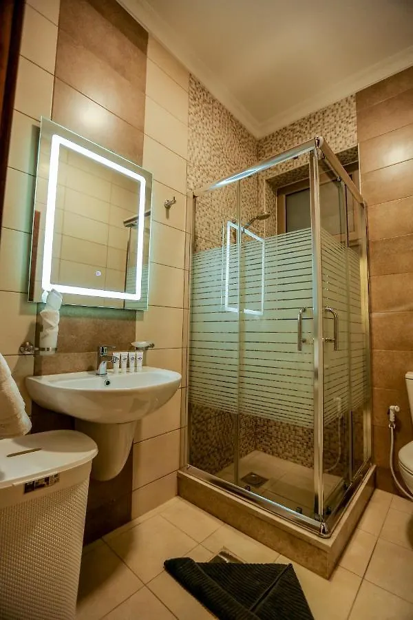 Mazaya Hotel Suites Akabe Daire